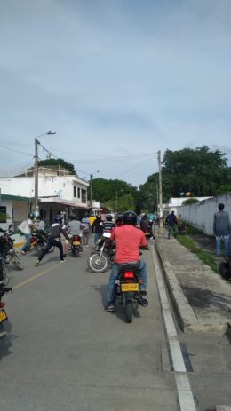 Mototaxistas Protagonizan protestas en Montería